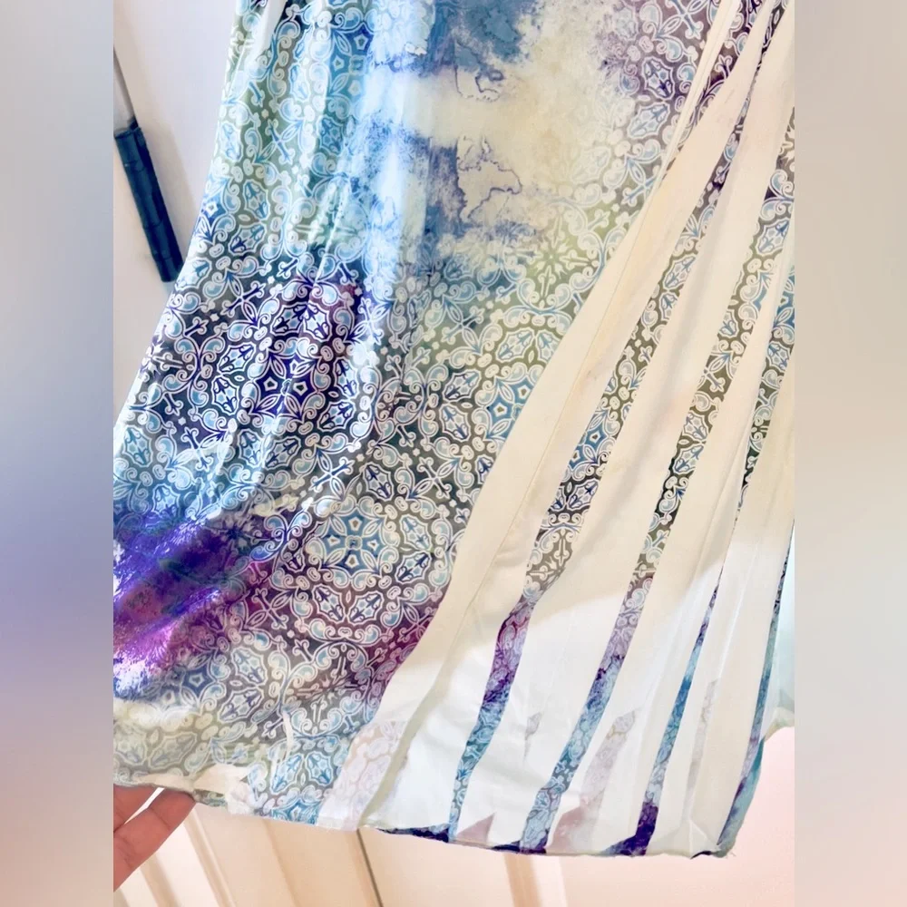 World Unity Blouse - Picture 6 of 7